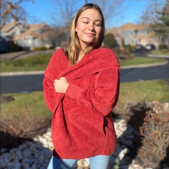 ❤️VINTAGE RED PLUSH HOODED JACKET - Picture 5 of 7